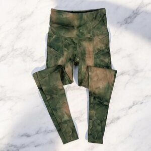 STRUT THIS Leggings One Size Small Pockets Tie Dye Camouflage High Rise Green